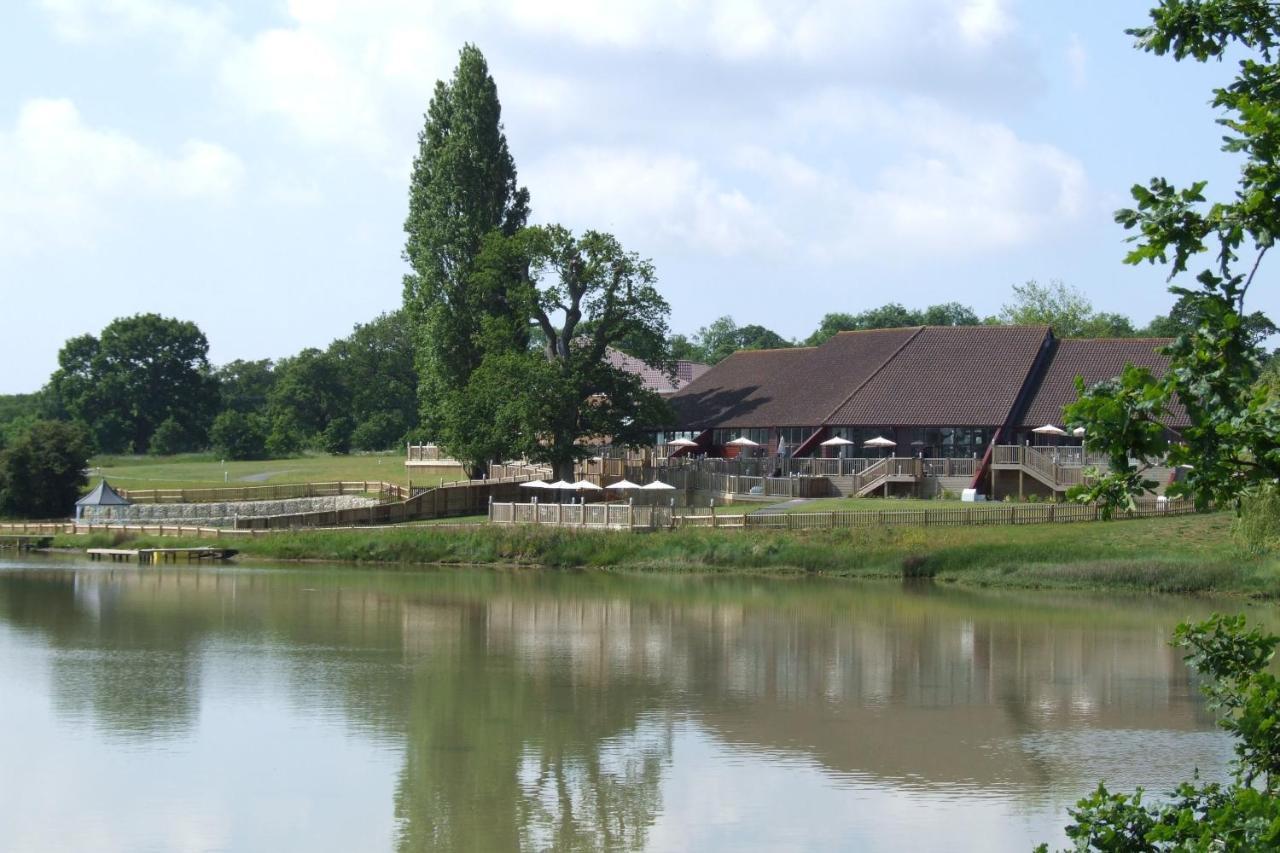Lakeside Park Hotel & Spa Fishbourne  Luaran gambar