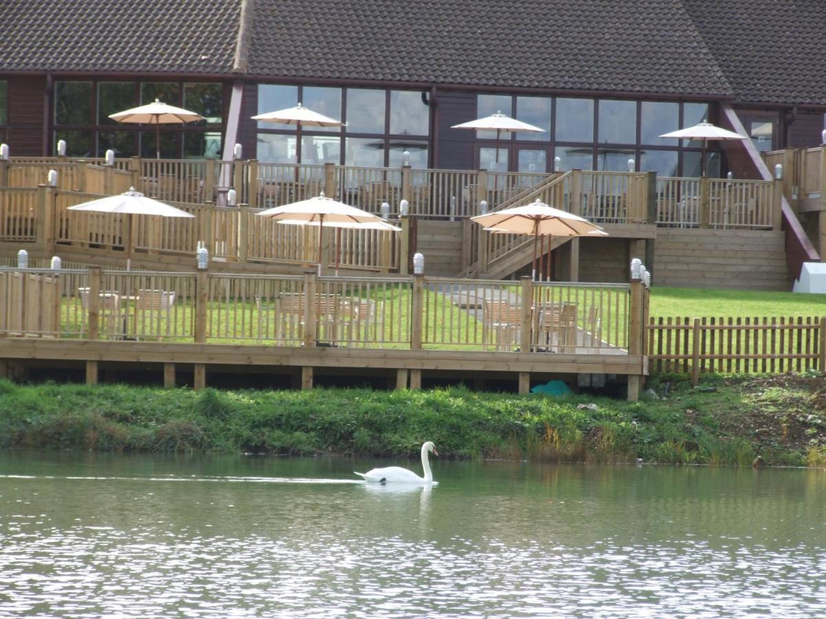 Lakeside Park Hotel & Spa Fishbourne  Luaran gambar